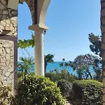 Pecani Perla Del Mar - Coastal Art Apartment