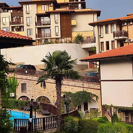 Pecani Perla Del Mar - Coastal Art * スヴェティ・ヴラス