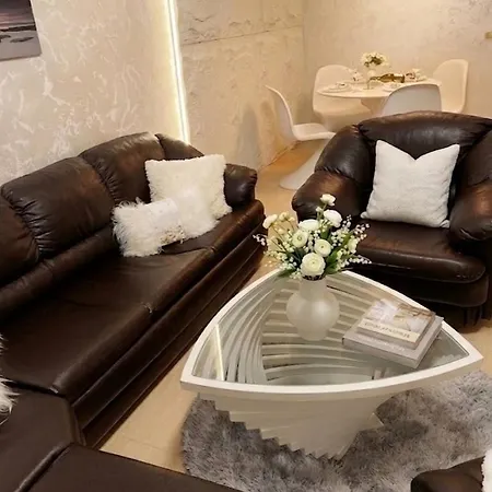 Pecani Perla Del Mar - Coastal Art Residence, Marina Dinevi Etara 1 아파트 *