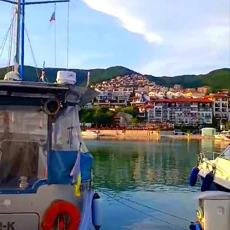 Pecani Perla Del Mar - Coastal Art Residence, Marina Dinevi Etara 1 스베티 블라스
